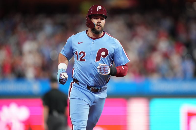 Phillies slugger hits 4 homers vs. Braves