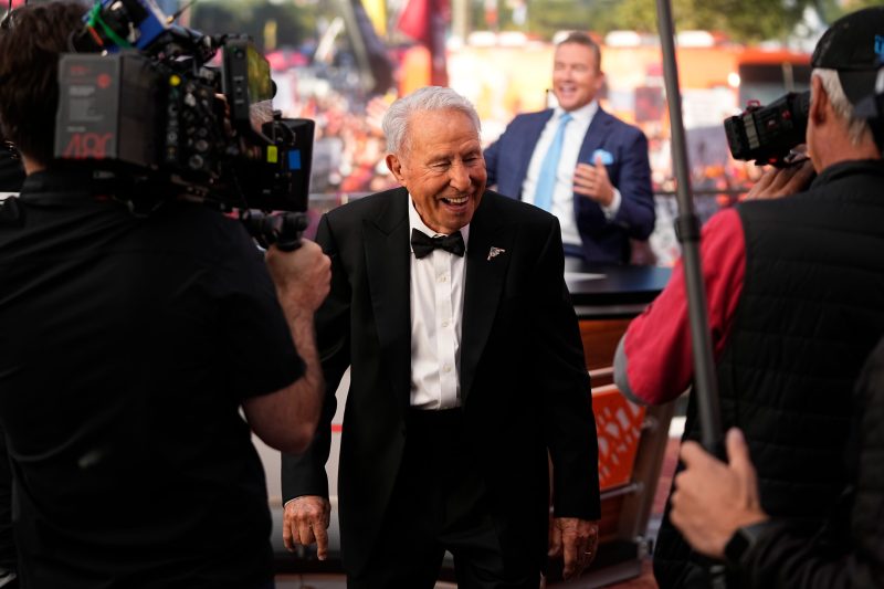 Lee Corso’s former teams go undefeated day of final ‘GameDay’ appearance