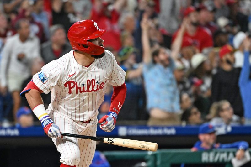 Phillies slugger becomes first NL player to reach 50 home runs